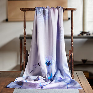 Qichen mulberry silk scarf