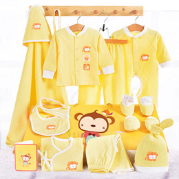 Newborn baby clothing set gift box