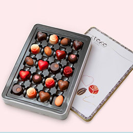 Rose Heart Chocolate Gift Box