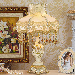 European style luxury romantic bedside lamp