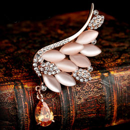 Angel Wings Fashion Brooch