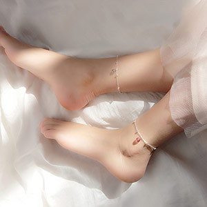 Strawberry Bean Crystal Bead Anklet