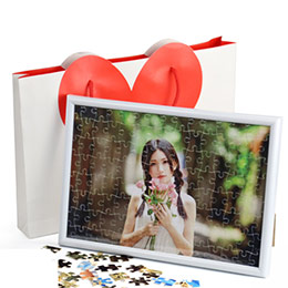 Creative photo puzzle customization