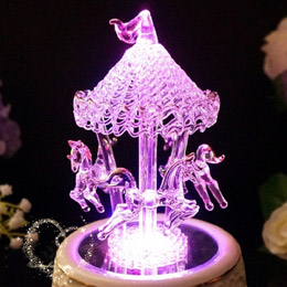 Carousel crystal music box