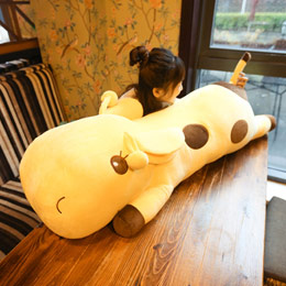 Cute giraffe plush doll