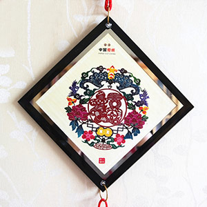 Chinese style handmade paper-cut painting