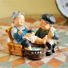 Wedding decorations for the elderly