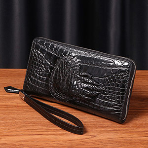 Davenairan crocodile claw leather clutch