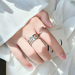Couple's ring