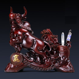 Pioneering and enterprising high-end resin pen holder ornaments