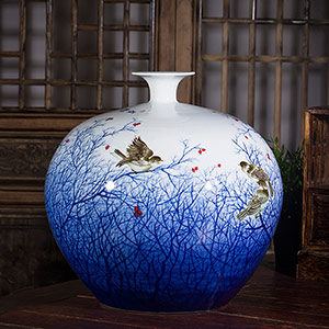 High-grade cracked Saint Blue ceramic vase