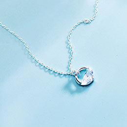 A Spring of Fortune Necklace