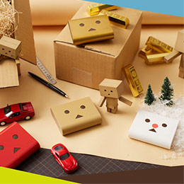 Japanese cardboard man Aleng power bank