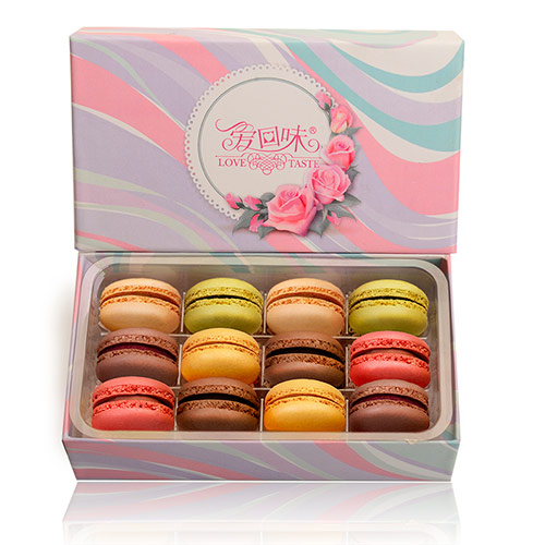 French macarons 12 pieces gift box