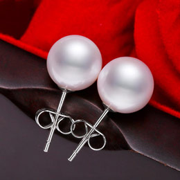 Demi Freshwater Natural Pearl Earrings