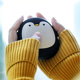 Cute polar bear hand warmer