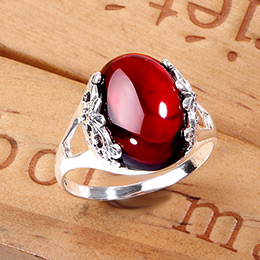 ແຫວນ Sterling Silver Garnet