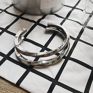 Mobius Men's Titanium Steel Bracelet