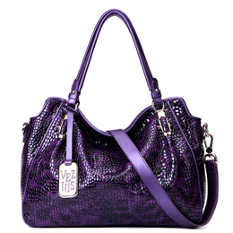 High-end imported luxury snake pattern women's bag