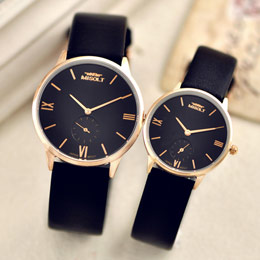 A pair of Korean style ultra-thin couple watches