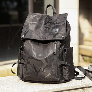 Trendy men's camouflage casual backpack