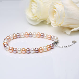 Oshiman Freshwater Pearl Bracelet
