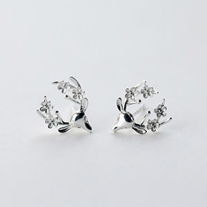 Plum blossom elk girls earrings
