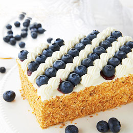 Blueberry Light Milk Birthday Fruit Cake