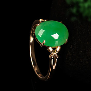 18k gold icy jadeite ring