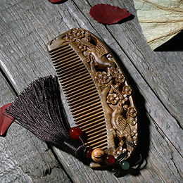 Happy Eyebrows Magpie Wooden Comb