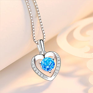 Natural Patchouli Heart Necklace