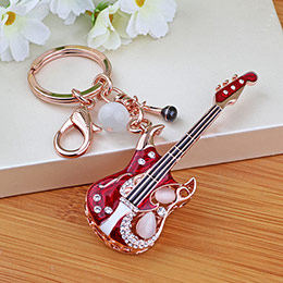 Creative guitar keychain