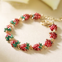 European and American style sweet strawberry bracelet