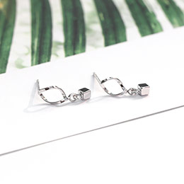 Moubis Cube Earrings