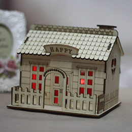 Wooden villa courtyard piggy bank