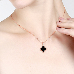 Lucky four-leaf clover sterling silver pendant