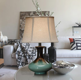 High-grade glazed ceramic decorative lamp