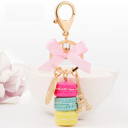 Small fresh macaron keychain