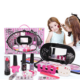 Hello Kitty Girls Makeup Box