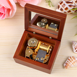 Creative wooden mechanical music box