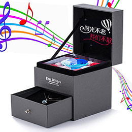 Necklace + flower + music box three-in-one gift box