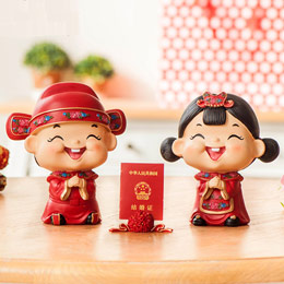 Chinese style wedding couple doll ornaments