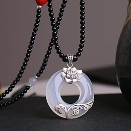 Peace lock chalcedony necklace
