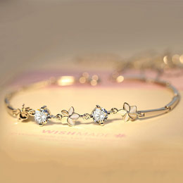 Flower Romance Sparkling Crystal Bracelet