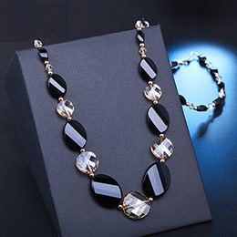Agate crystal long sweater chain