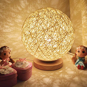 Modern style simple rattan table lamp