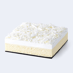 Château de l'anniversaire avec de belles fleurs