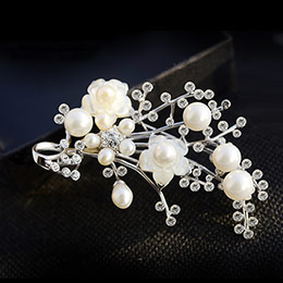 Snow Plum Pearl Brooch