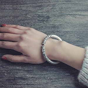 Ethnic style golden hoop bracelet