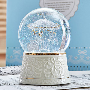 Carousel Music Crystal Ball
